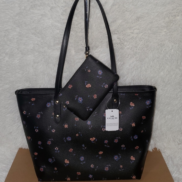 🔥New 2 PC Set Authentic Coach - Picture 2 of 8